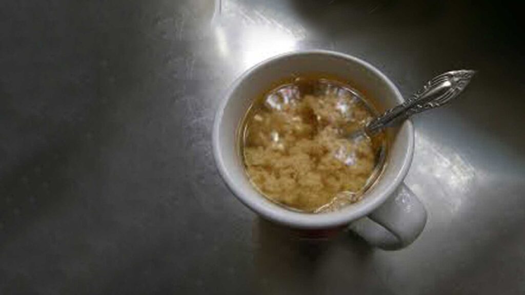 Sometimes putting coffee creamer in tea can produce curdle.