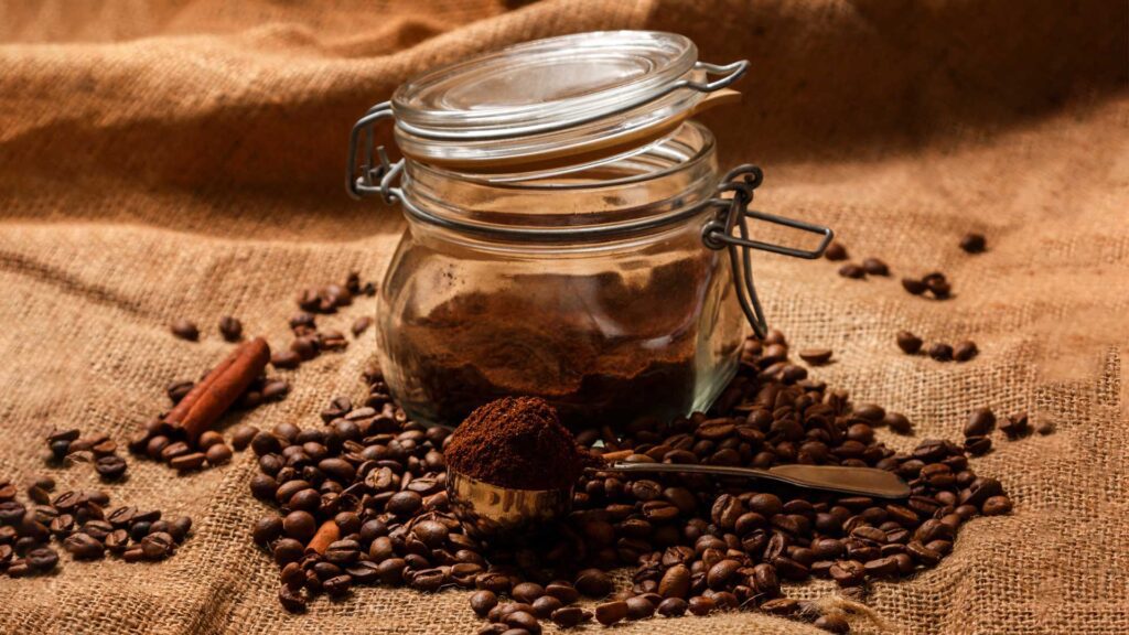 Store your coffee powder in a jar.