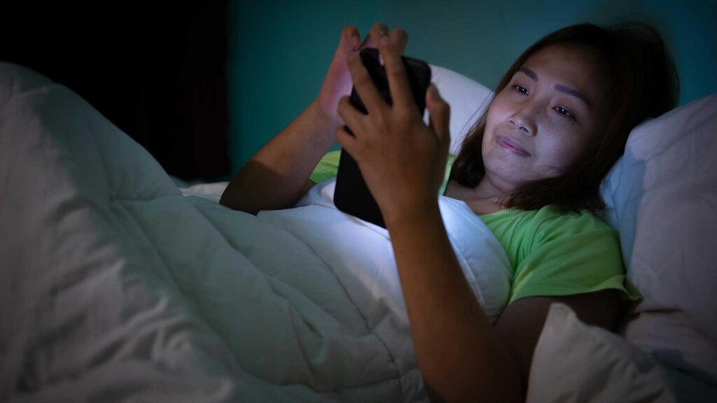 Avoid screen time to go to sleep faster after drinking coffee.